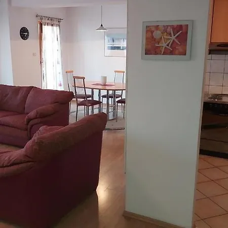 Exclusive Apartment *
