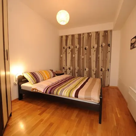 Exclusive Apartment *