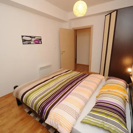 Exclusive Apartment *