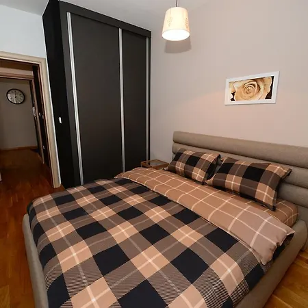 Apartment Exclusive