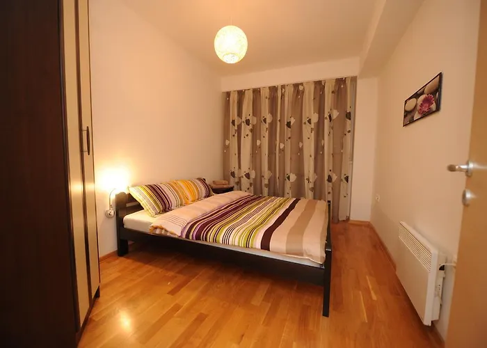 Exclusive Apartment *