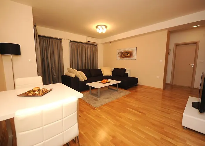 Exclusive Apartment *